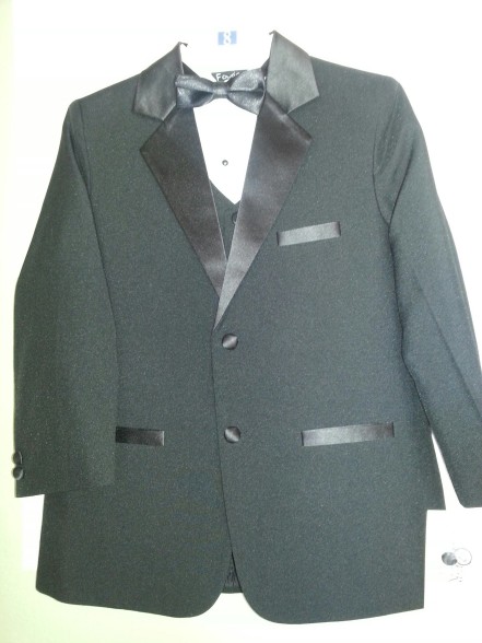 Close-Out Fouger Shawl Tuxedo with Vest