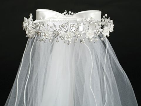Girl's Communion Veil With Satin Flowers & Beads