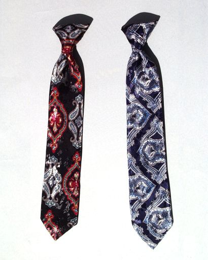 Close-Out Paisley Clip-On Tie