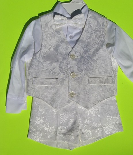 61% Off Close-Out Ivory Rayon Jaquard Pattern Shorts Set - 18m